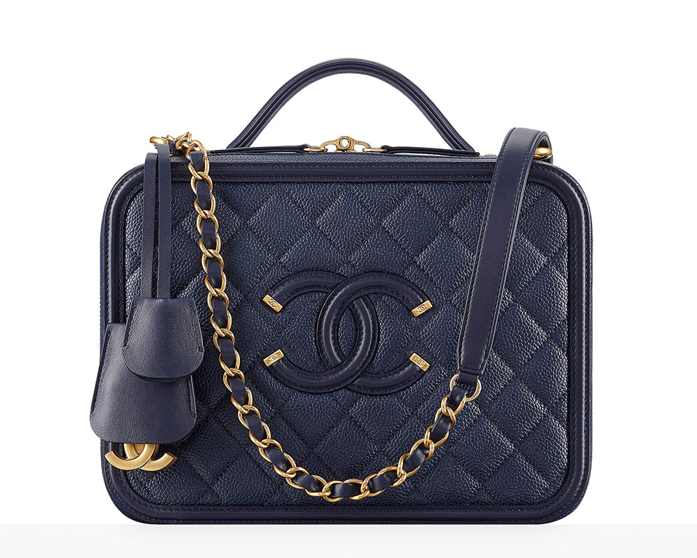 Bag Review: Chanel Vanity Case – The Bag Hag Diaries