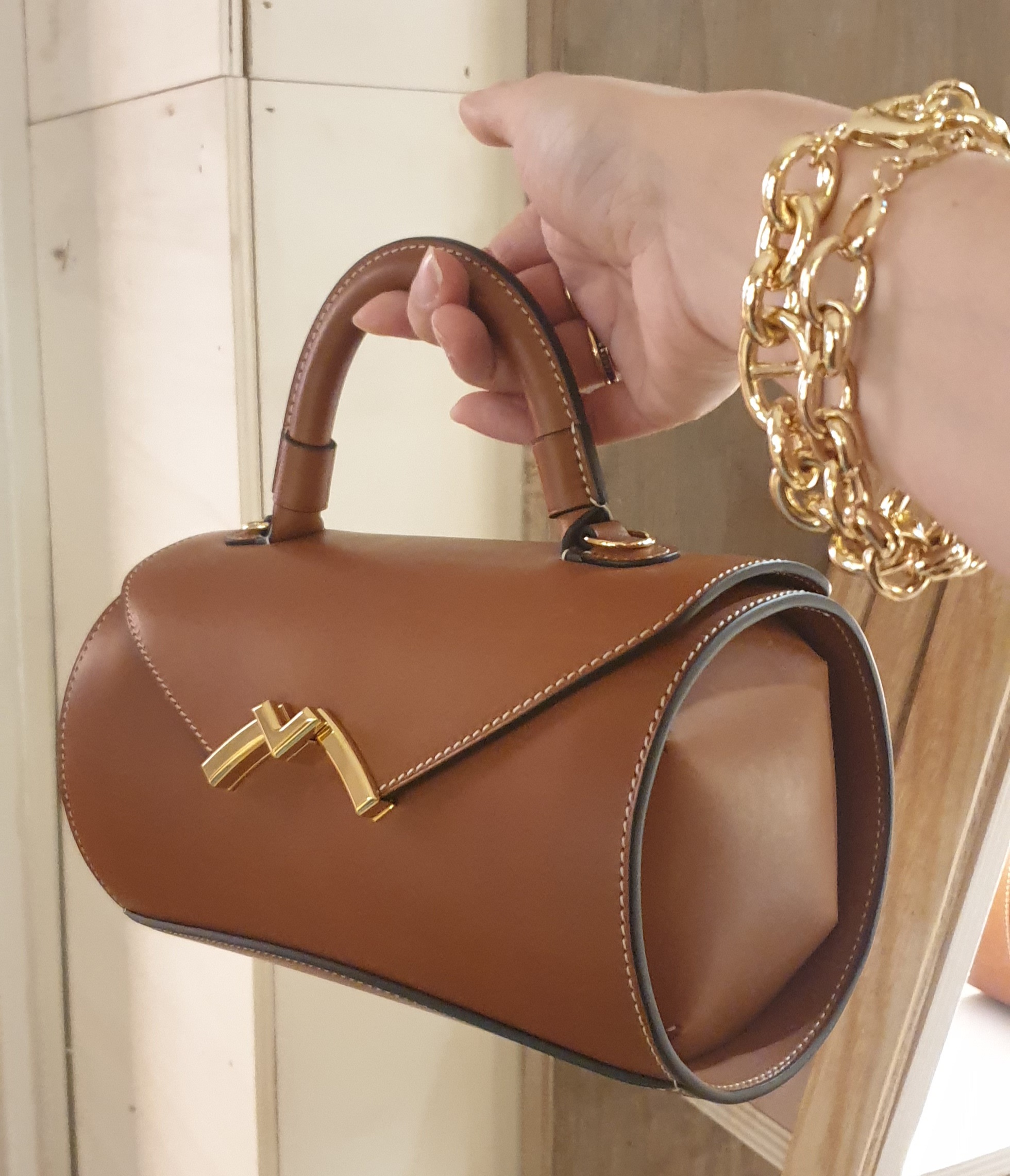 Bag Review: Versace Palazzo Empire Bag – The Bag Hag Diaries
